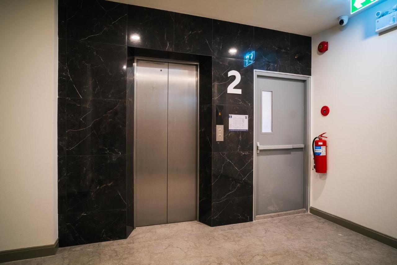 N24 Chonburi Otel Dış mekan fotoğraf