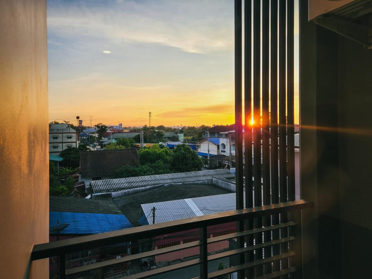 N24 Chonburi Otel Dış mekan fotoğraf